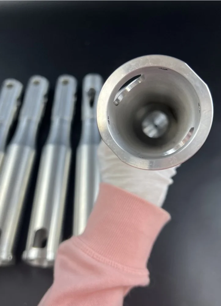 Precision CNC turned stainless steel parts - tight tolerance turning China